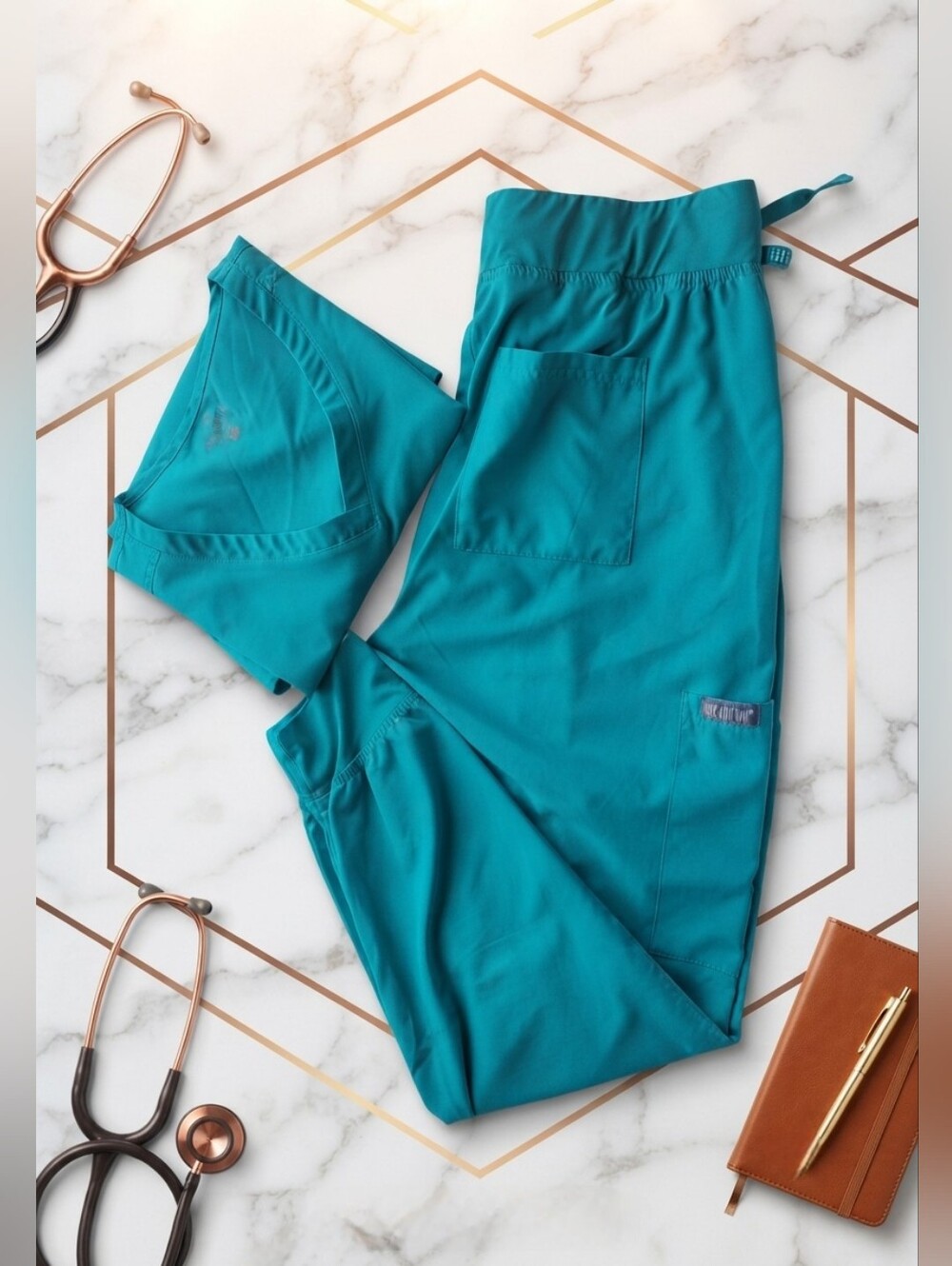 Med Couture Insight Scrub Set Teal V Neck Top Joggers Sz L